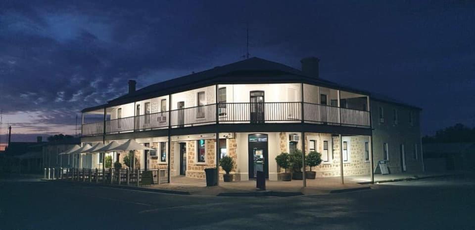 Cornwall Hotel Moonta Exterior foto